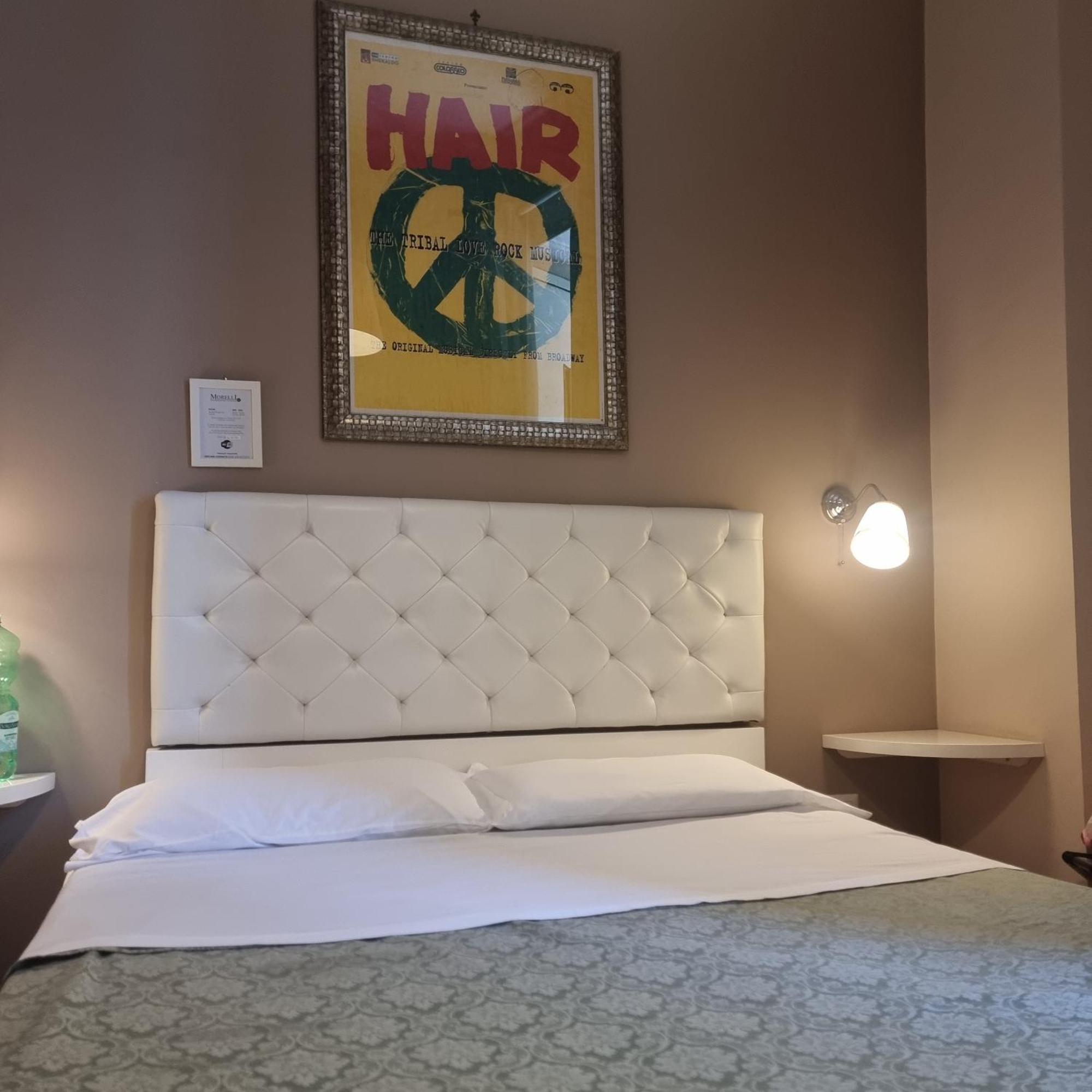 Bed Morelli 49 , Chiaia Наполи Екстериор снимка