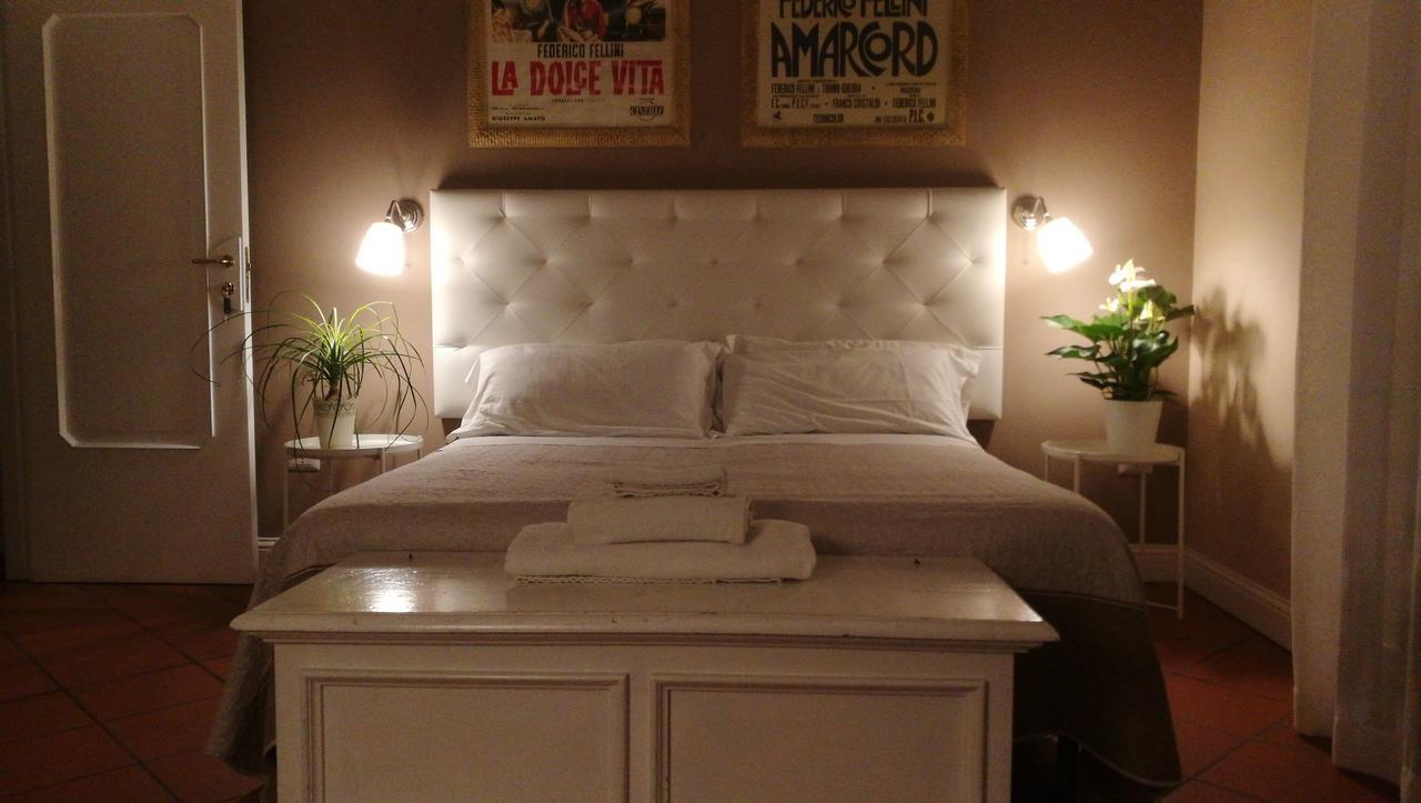 Bed Morelli 49 , Chiaia Наполи Екстериор снимка